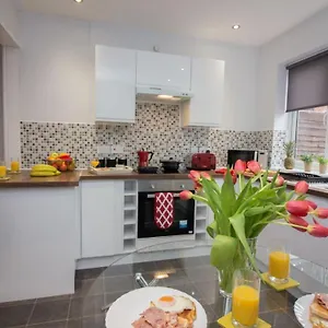  Holiday home Wheatley House United Kingdom